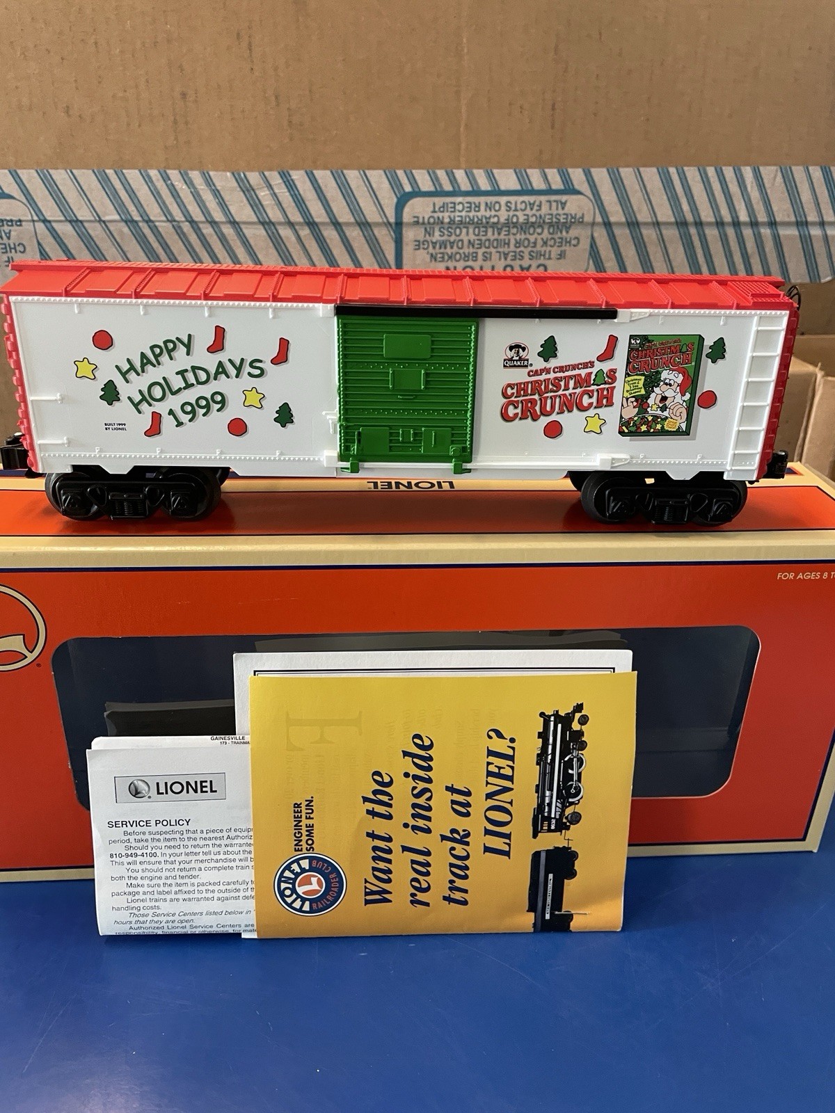 Lionel 1999 6-26278 Cap’n Crunch Christmas Box Car Happy Holidays