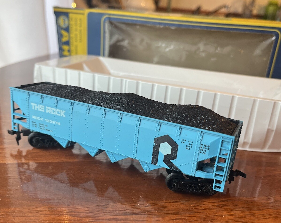 AHM 5460-16 Rock Island Freight Train Car In Box