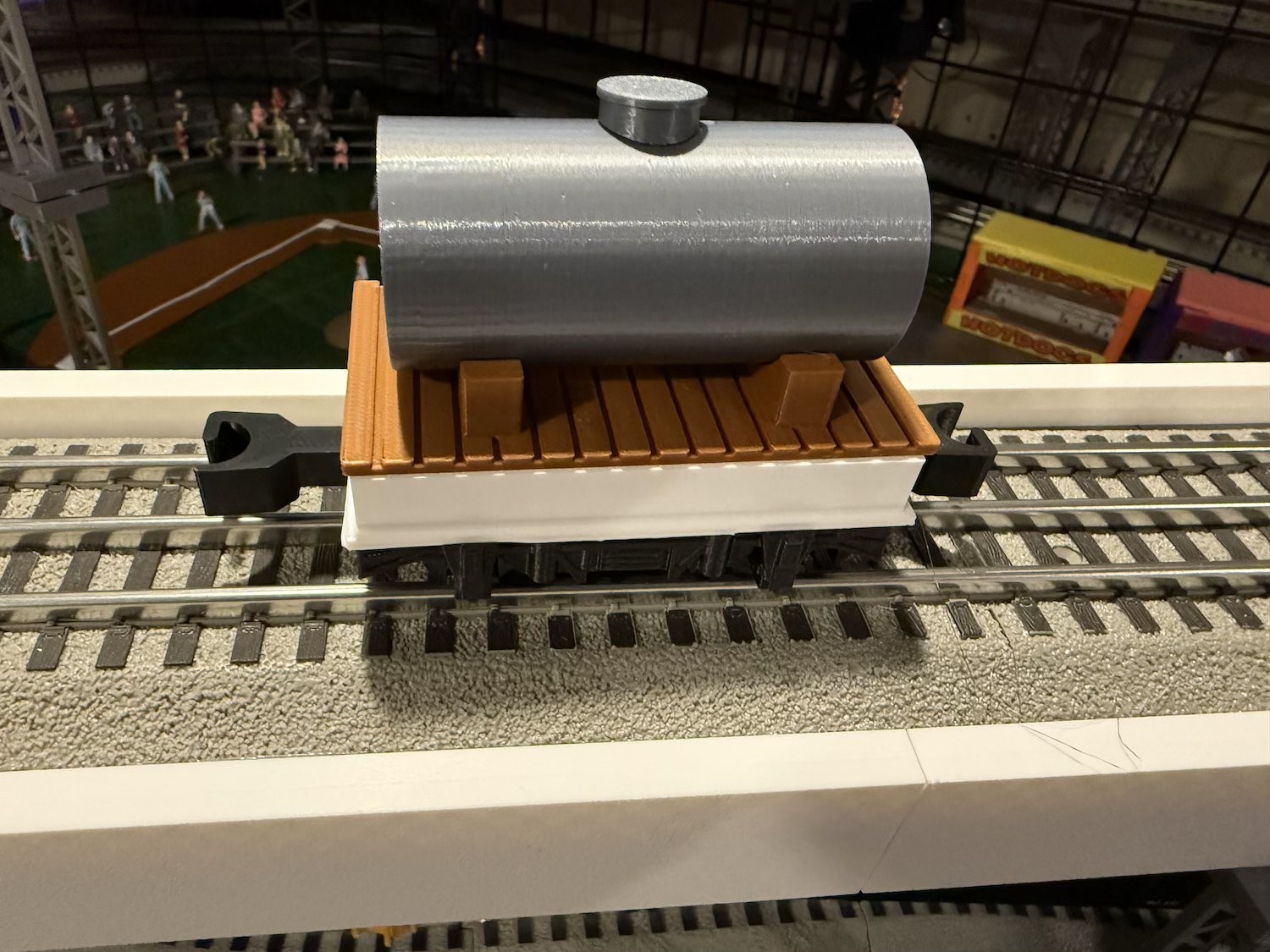 John Bull Trains 3.6″ O Gauge Shorty Flatcar with Long Horizontal Tank Load