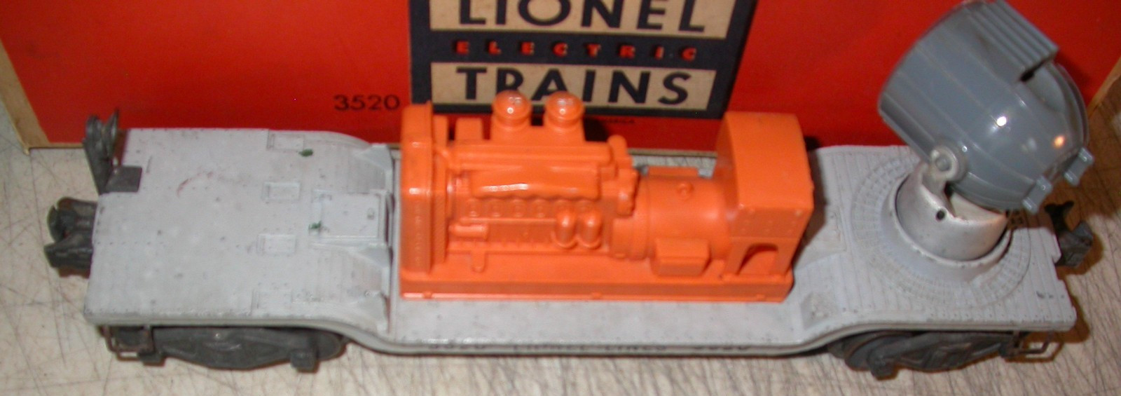 Lionel Postwar O 027 3520 Operating Searchlight Car LIGHTS AND ROTATES Nice Cond
