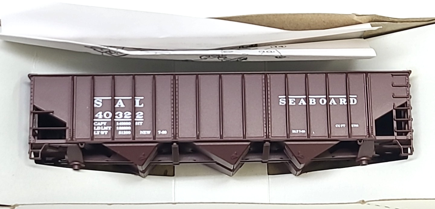 HO Scale 70 Ton Triple Hopper Car Seaboard Railroad Model Train Kit 1/87 Unbuilt