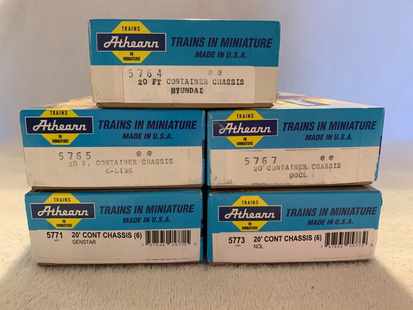 Athearn HO Scale Trailers, Containers, Piggyback Vans, Chasis (Various Carriers)