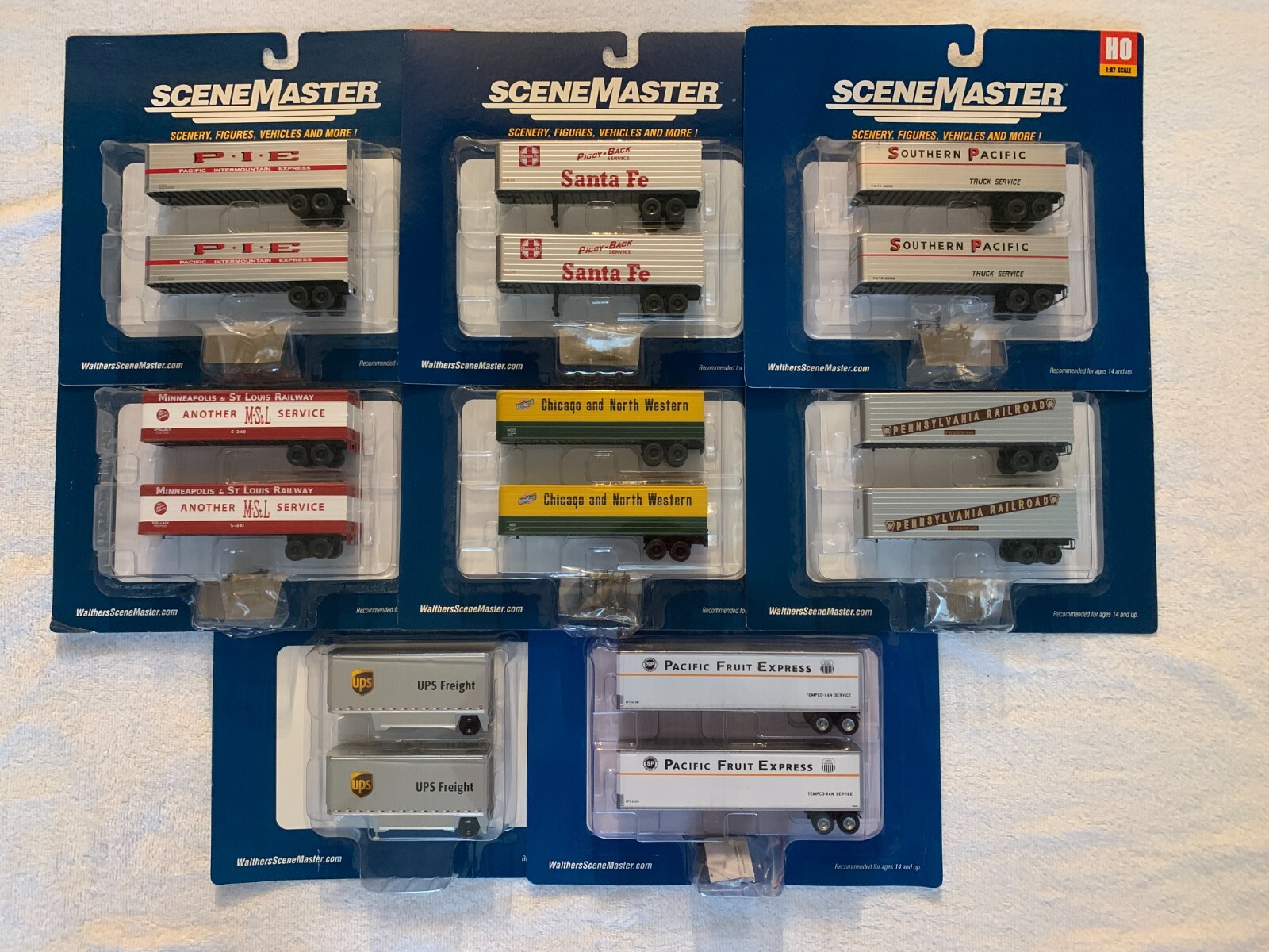 Walthers Scene Master HO Scale 35′ Trailer 2-Packs each sold separately