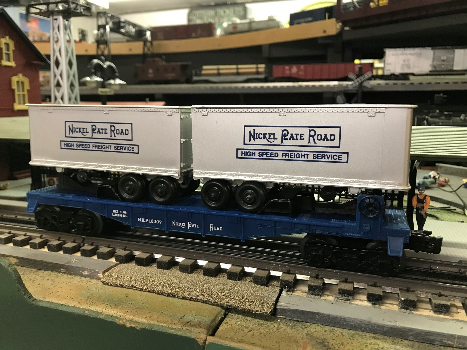 Lionel Piggyback Trailer Stand Kit for MPC/Modern