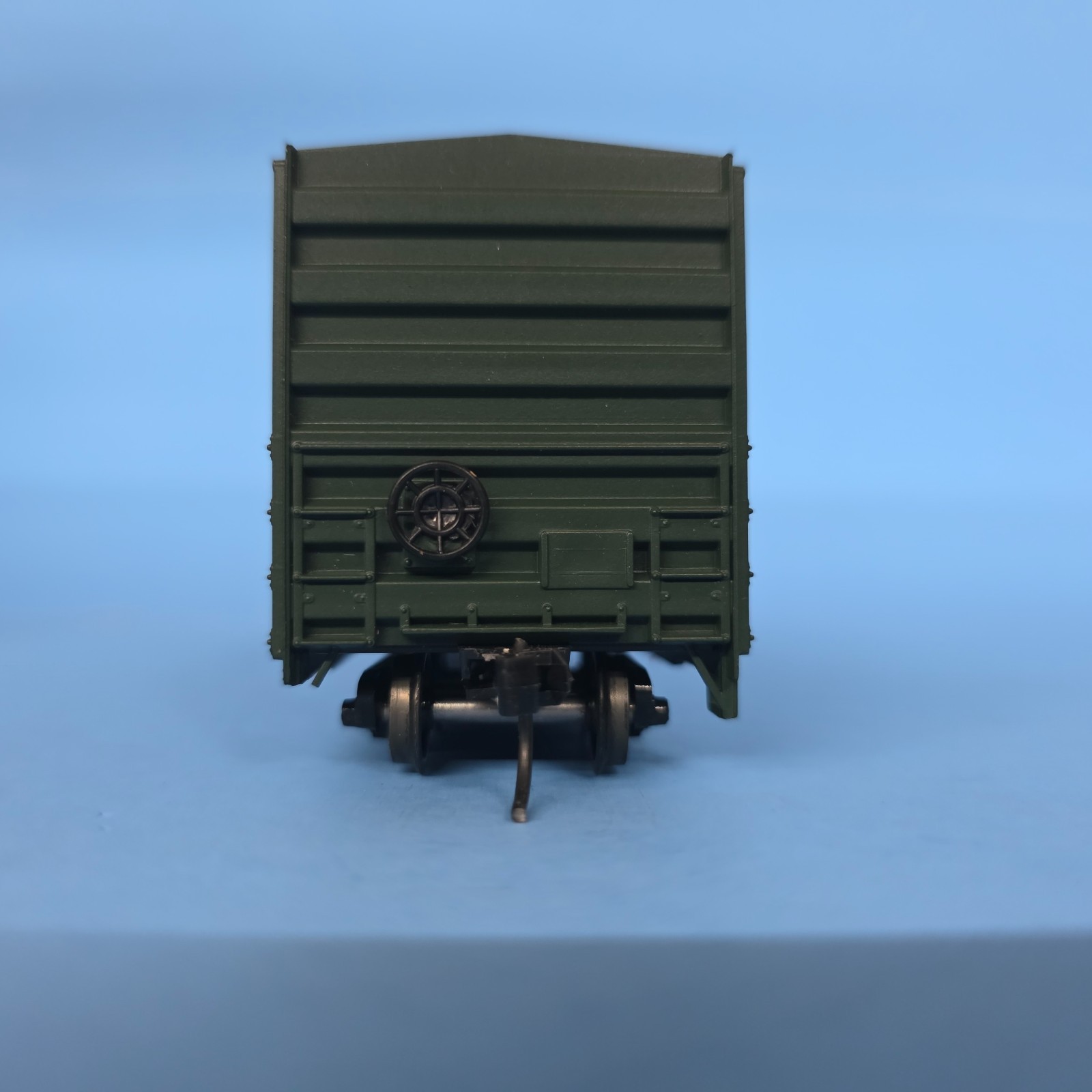 Roundhouse HO Scale 50′ Outside Braced Box Car British Columbia BCIT 841867