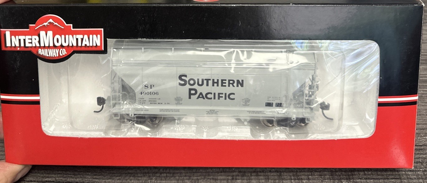 InterMountain Railway HO RTR 46511-29 ACF Center Flow 2-Bay Hopper SP NIB