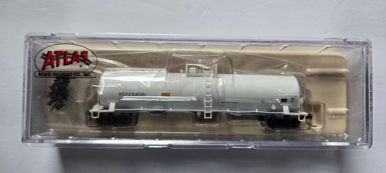 N Scale Atlas 30722 ACFX AMOCO 23,500 Gallon Tank Car #84021