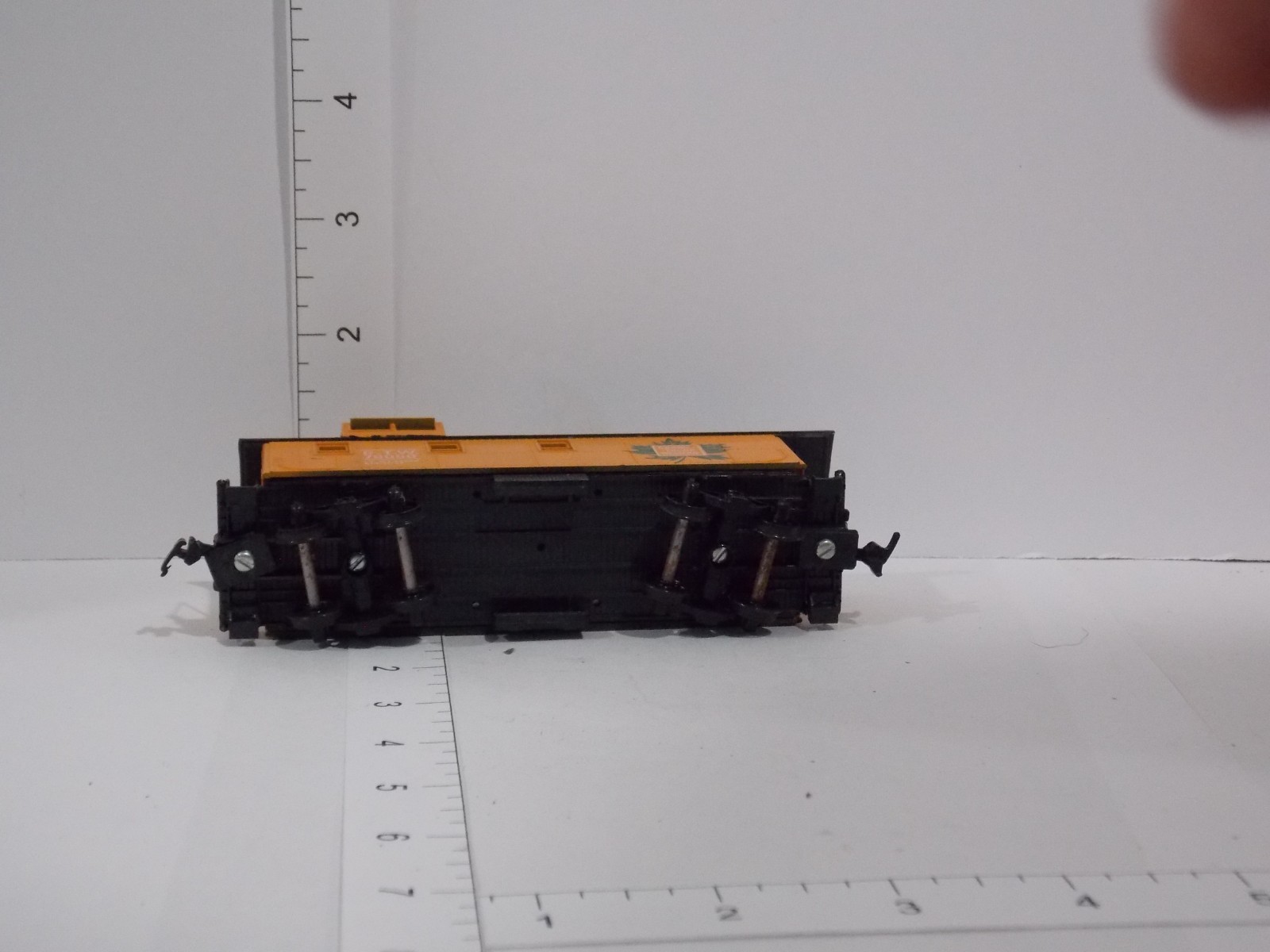 Grand Trunk Western GTW 79050 HO Scale Caboose Orange Black Train Car Used