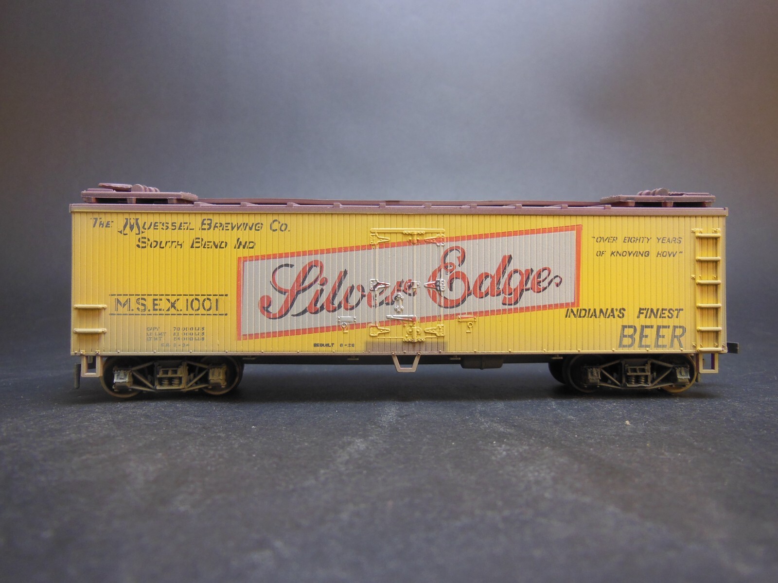 HO SCALE SILVER EDGE BEER MSEX 1001 REEFER W/LIGHT WEATHERING