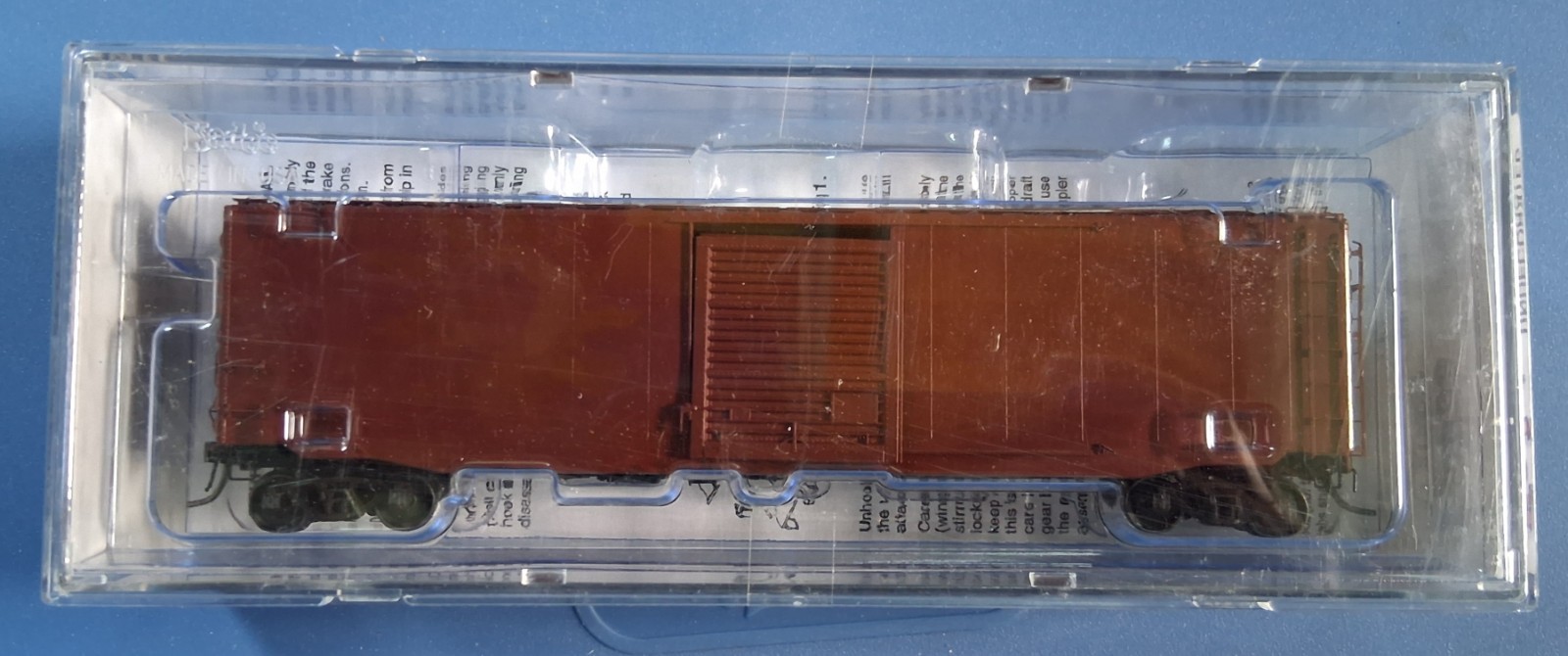 Kadee HO 6000 Undecorated Unlettered Red 50′ PS-1 Boxcar Freight Car New
