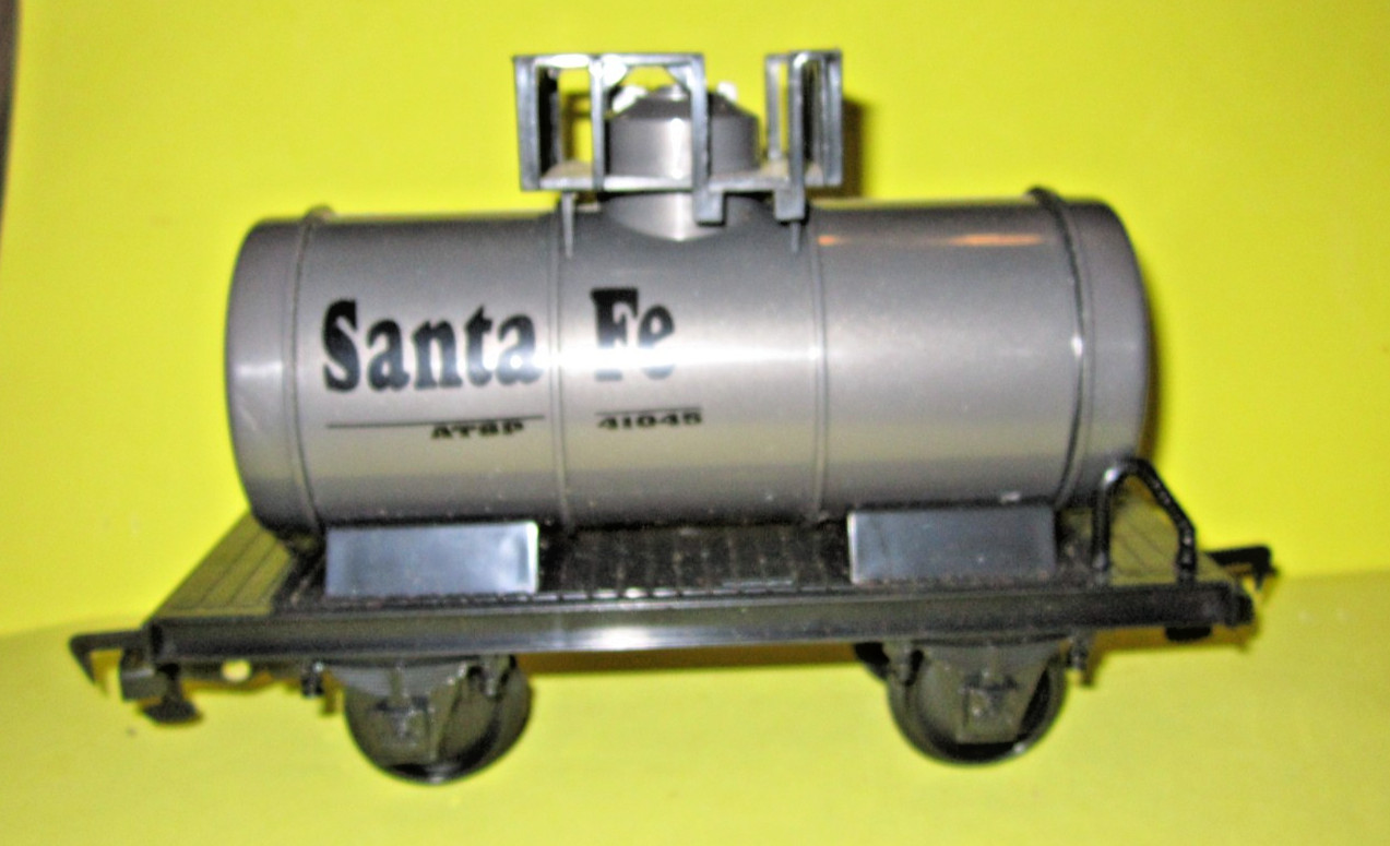 Scientific Toys G Scale Train Tanker 4067 Gray Black Santa Fe