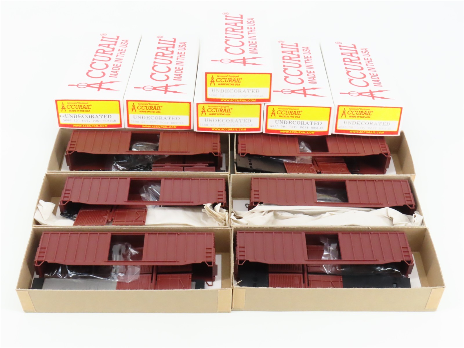 LOT of 6 HO Accurail Kit #5600 Undecorated Brownish Red 50′ Ext. Post Box Car