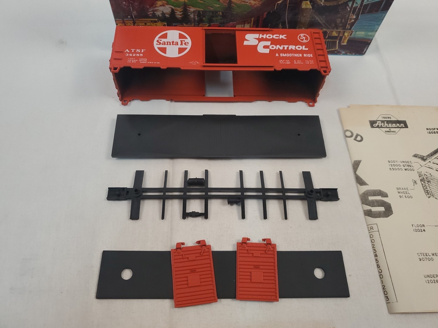 Ho Scale Athearn 1391 Santa Fe Shock Control 40′ Box Car ATSF 34285 Blue Box