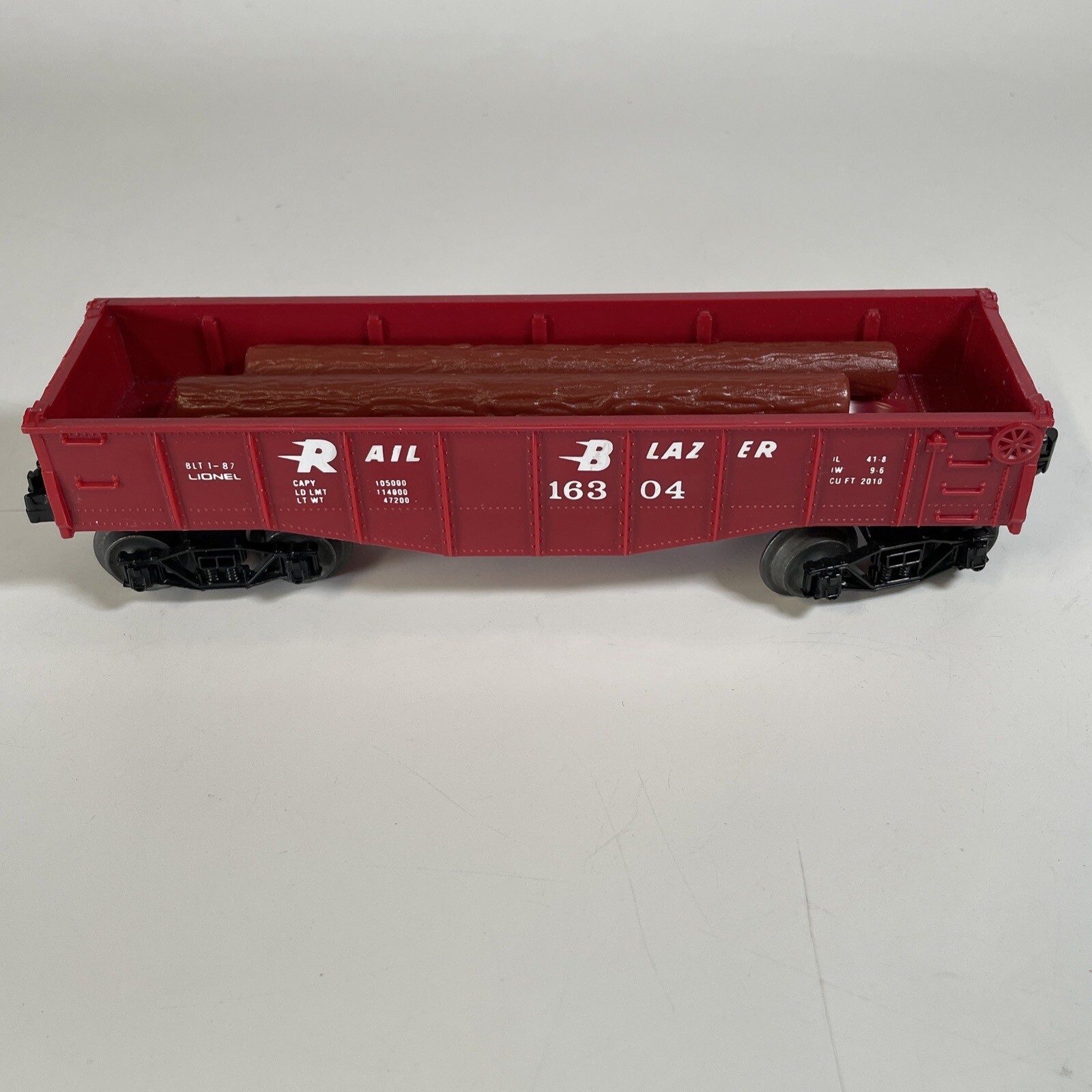Lionel 0/027 42′ Rail Blazer 16304 Railroad Gondola with Operating Coupler