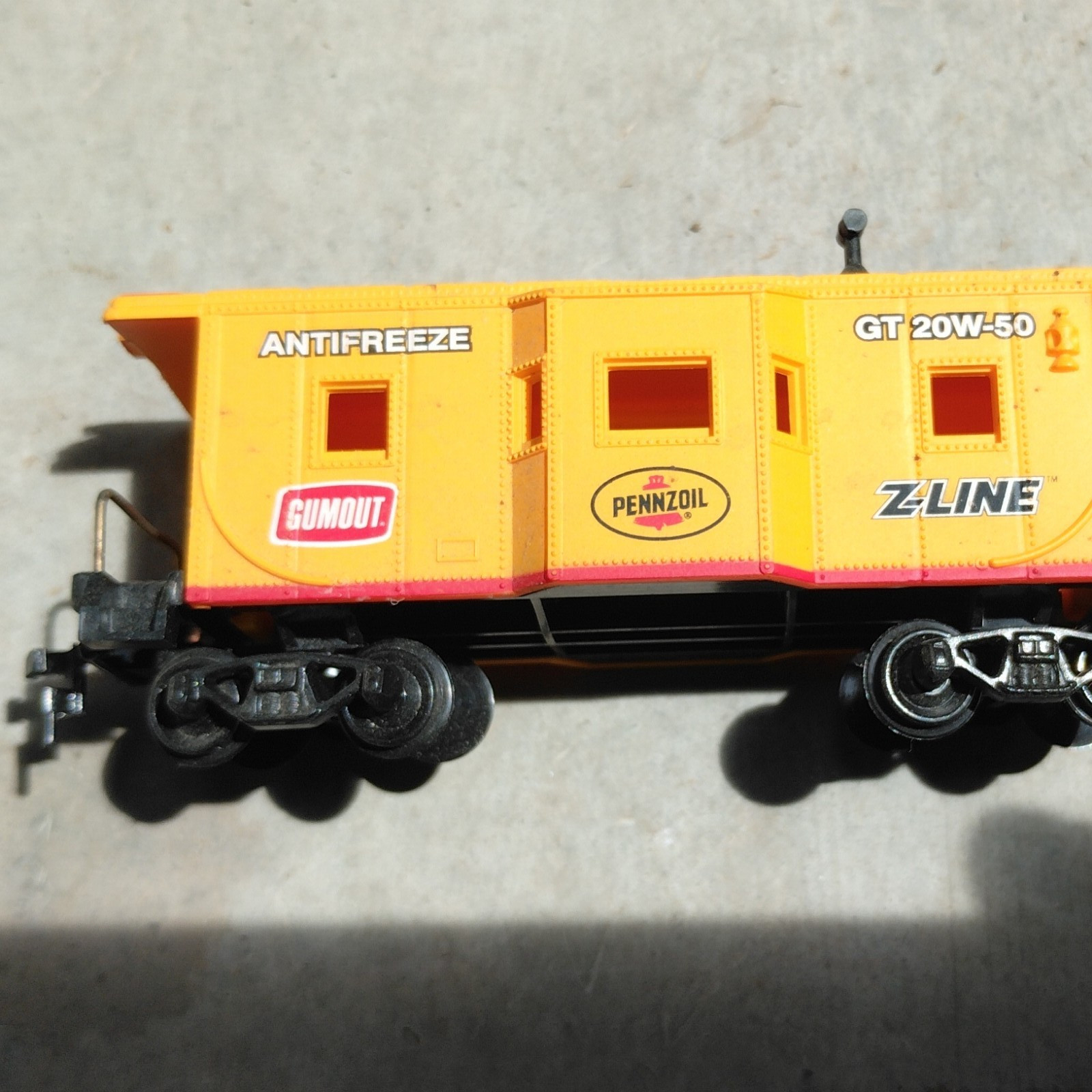 Lionel HO Gauge Pennzoil Caboose GT 20W-50 Yellow/Red/Black Painted