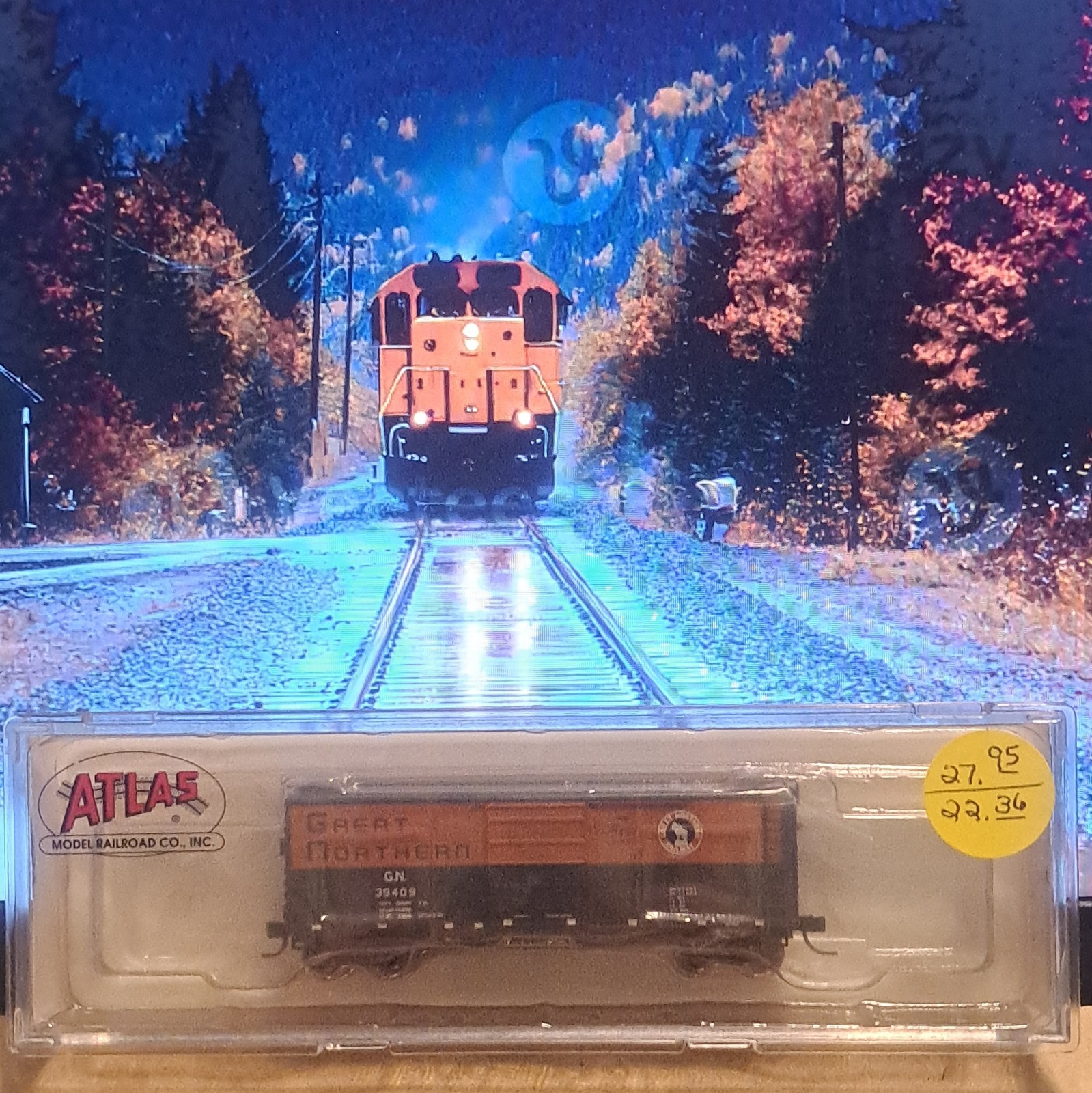 Atlas Great Northern 40′ PS-1 Box Car N Scale Orange Black #39409
