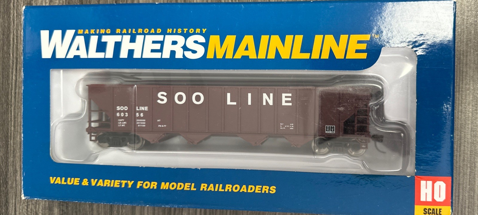 Walthers MainLine HO 910-1973 50’ 109-Ton 4-Bay Hopper SOO Line #60356 NIB