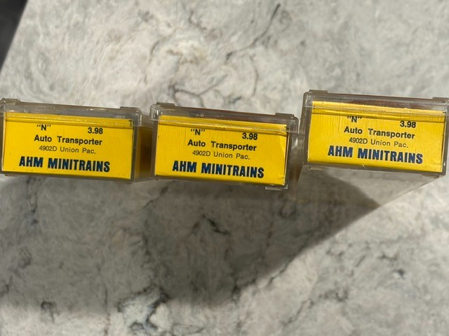Vintage N-Gauge AHM transport cars, 3 boxes. Made in Italy, original packaging.