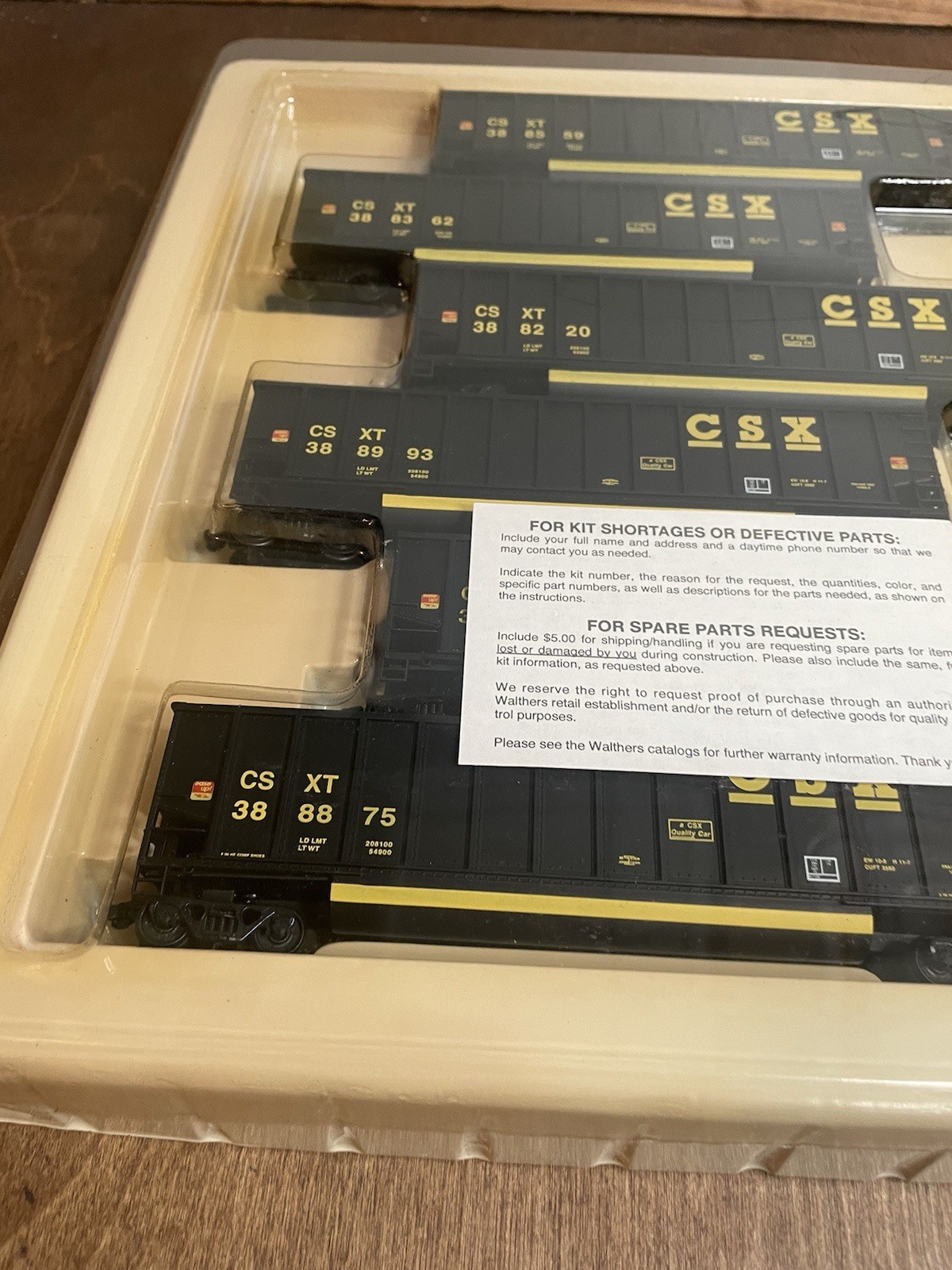 Walthers 932-5302 CSXT 6 Car Grain Hoppers PREOWNED