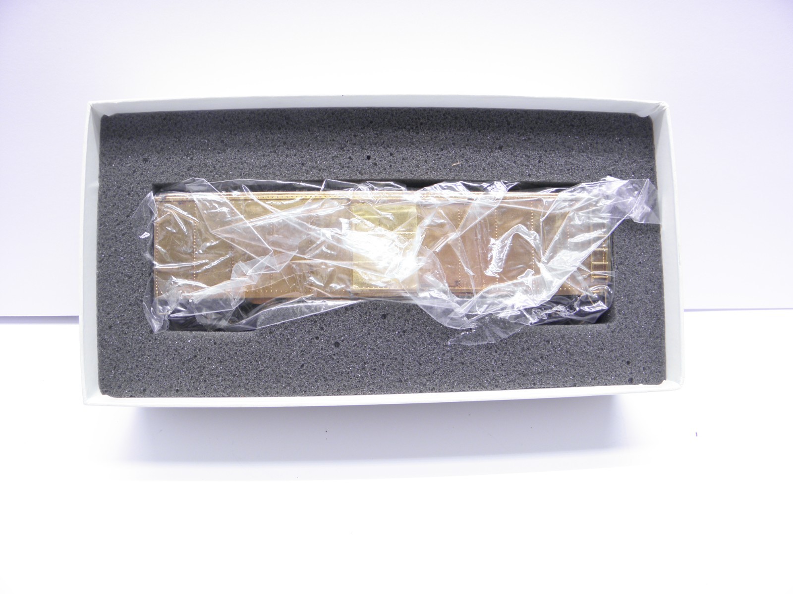 LAMBERT ASSOCIATES PRR BOXCAR UNPAINTED – HO SCALE- BRASS – JAPAN – NOS