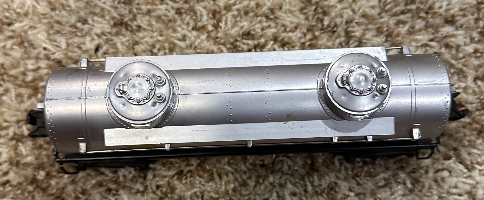 LIONEL 2465 SILVER SUNOCO 2 DOME TANK CAR W/OB & INSERT