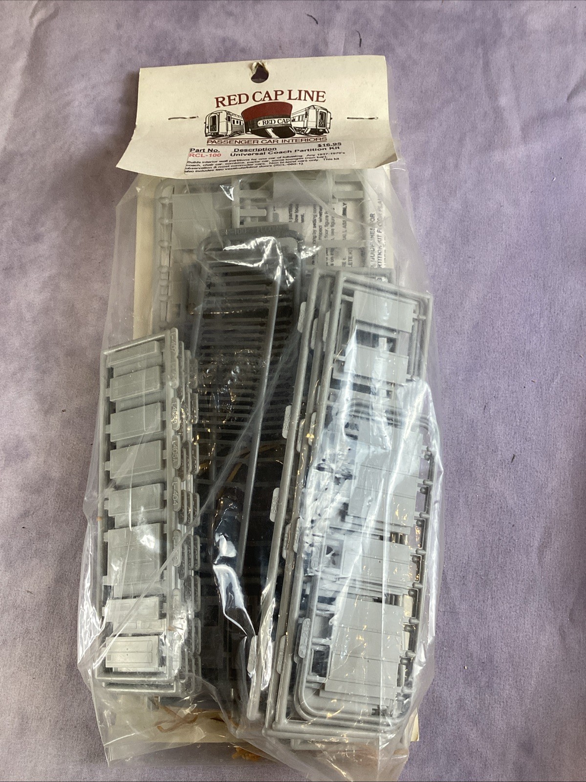 State Line 3 in 1 DFG Gondola HO Scale Kit. Meadow Grass & Coach Partition Kit