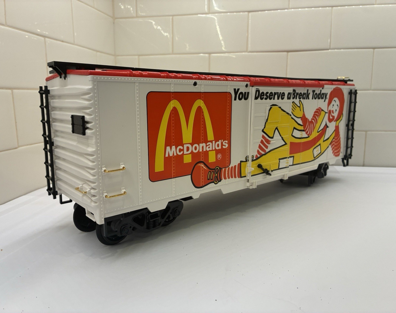 LGB G Gauge McDonald’s Advertising Box Car Analog White Red Yellow Black