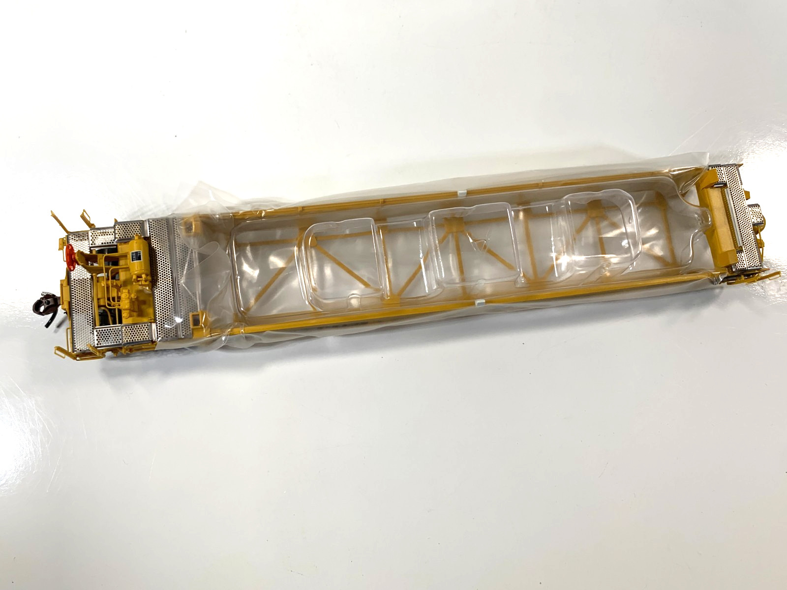 Athearn HO ATH98918 Burlington Northern Maxi Well Cars TTX#73017 – 5 pack
