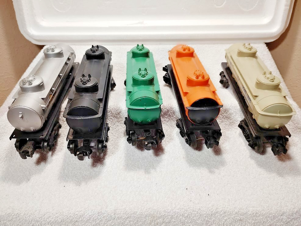 5 Lionel O Gauge Lionel Lines, Sunoco, Gulf 6465 & 6045 Double Dome Tank Car Lot