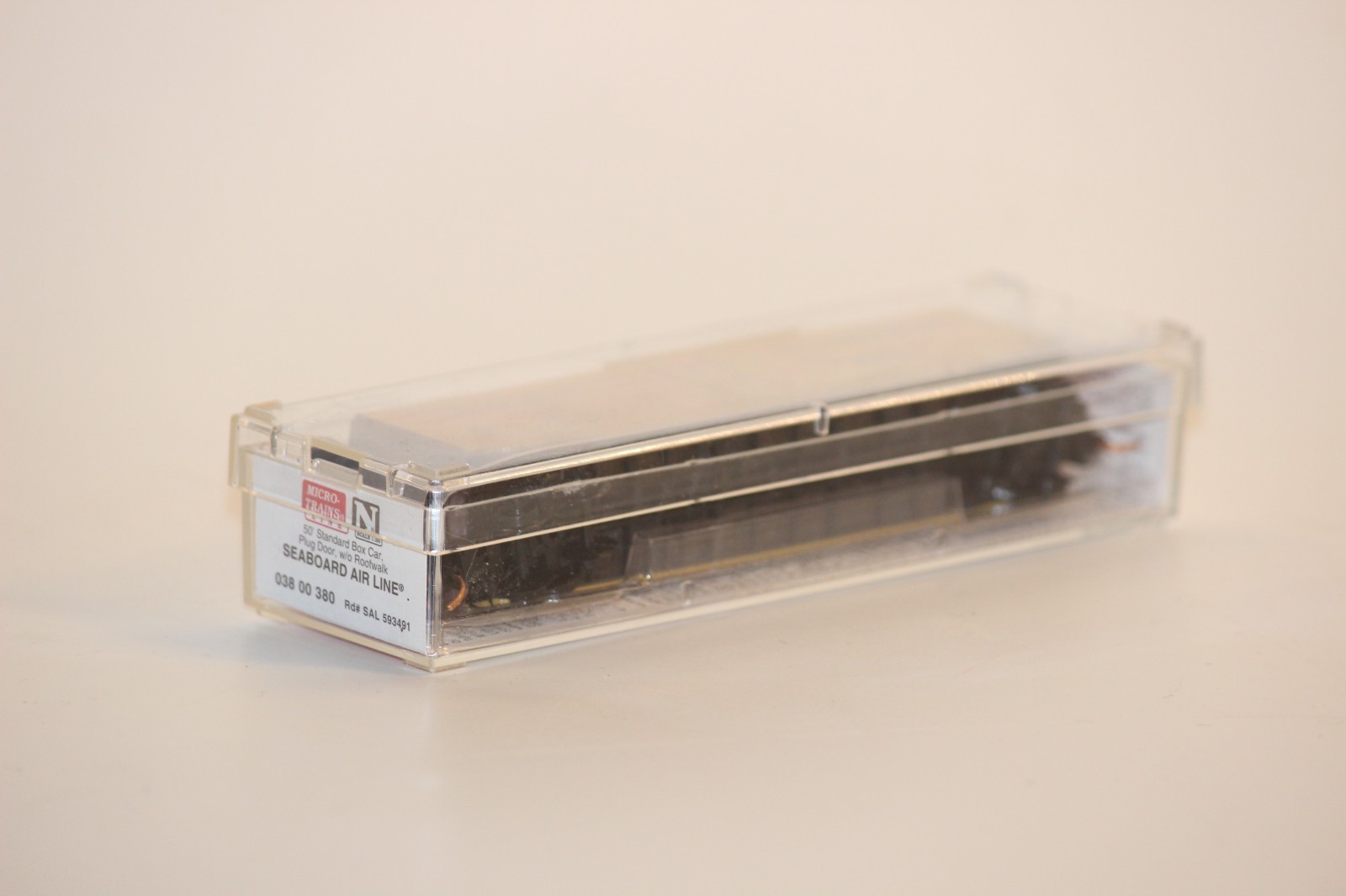 Lot of 4 MTL 50′ Boxcars var. roads GN, FEC, NJ, SAL N Scale