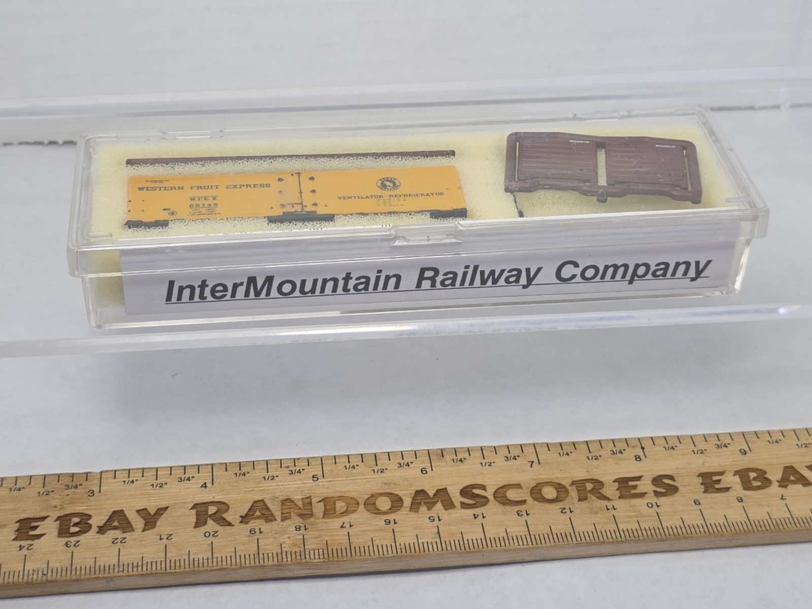 Intermountain N Scale 60505-08 WFE Great Northern Steel Side Ice Reefer NOS