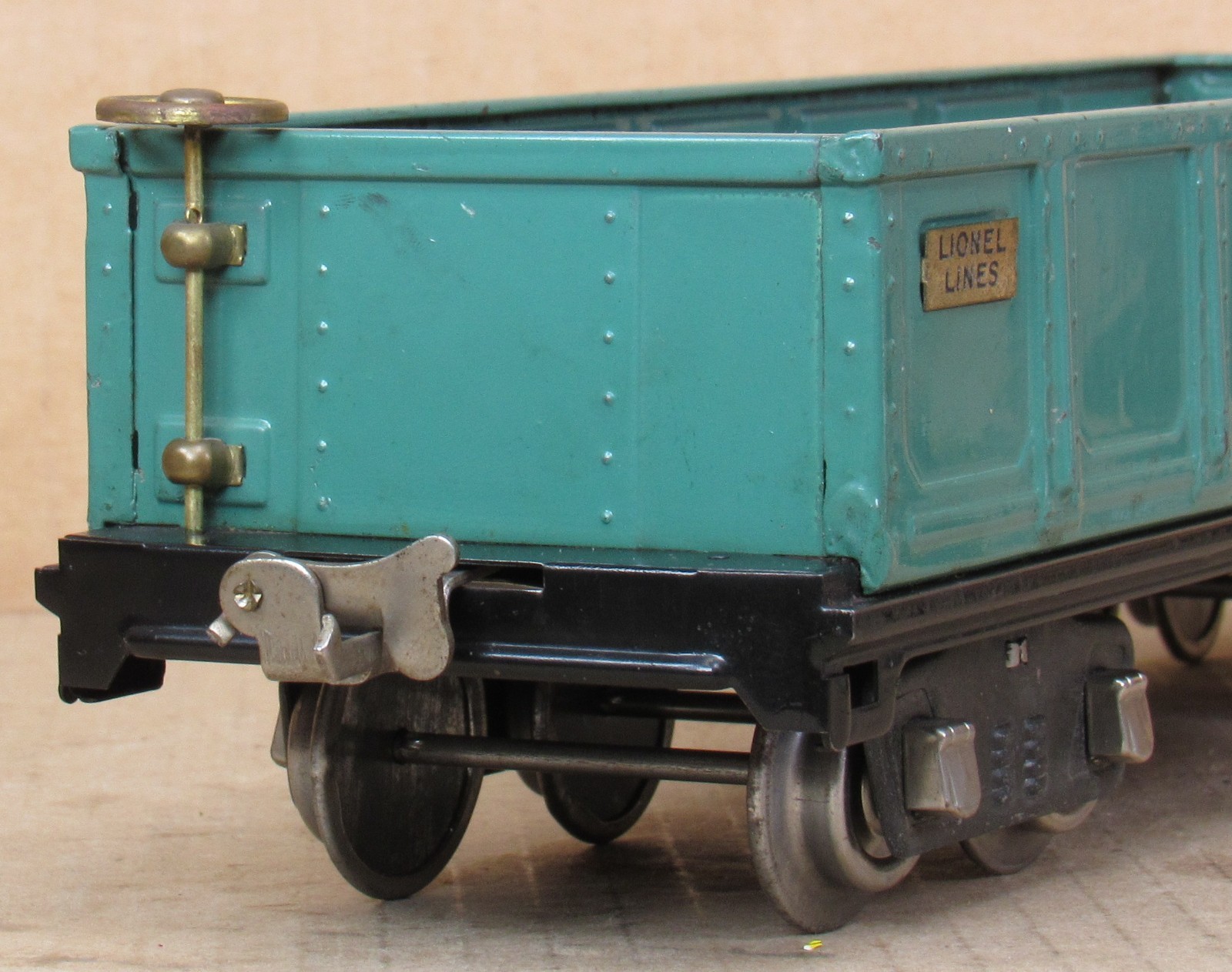Lionel Prewar No. 512 Gondola (Green) Standard Gauge