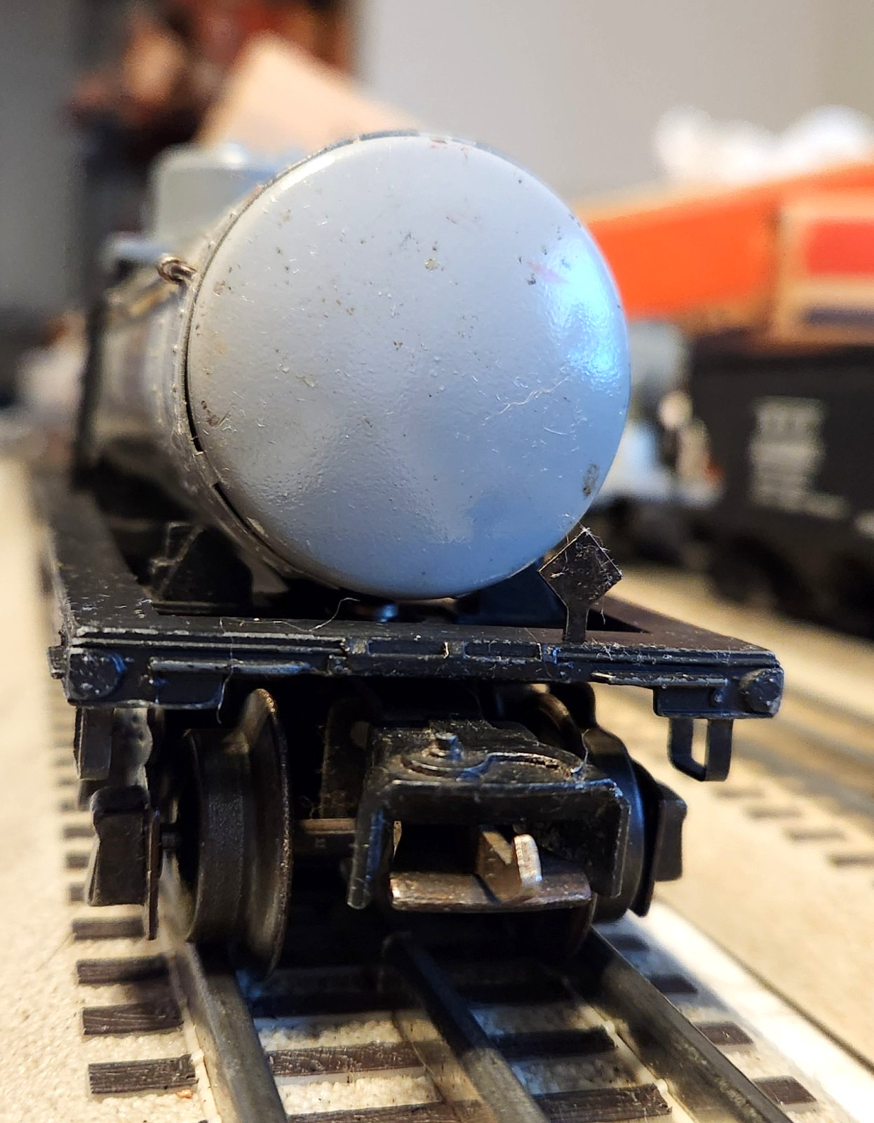Lionel 2755 SUNOCO Oil Tank Car in good condition, in ORIG.BOX with liner