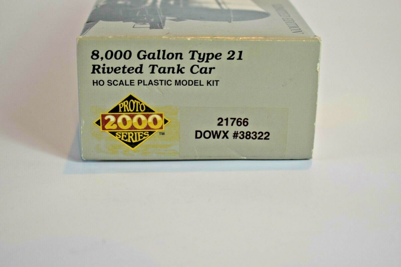 PROTO 2000 SERIES 8000 GALLON TYPE 21 RIVETED TANK CAR NEW LIMITED EDITION