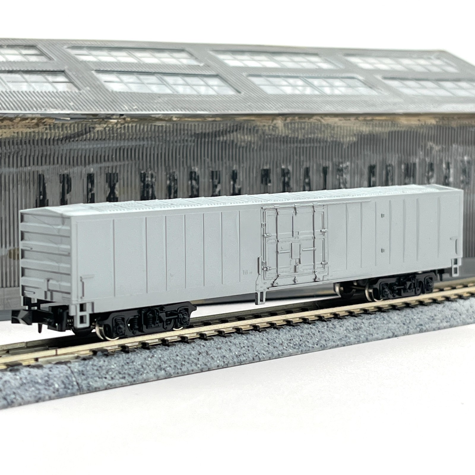 Con-Cor N Scale 4600 Undecorated 60ft Material Handling Boxcar