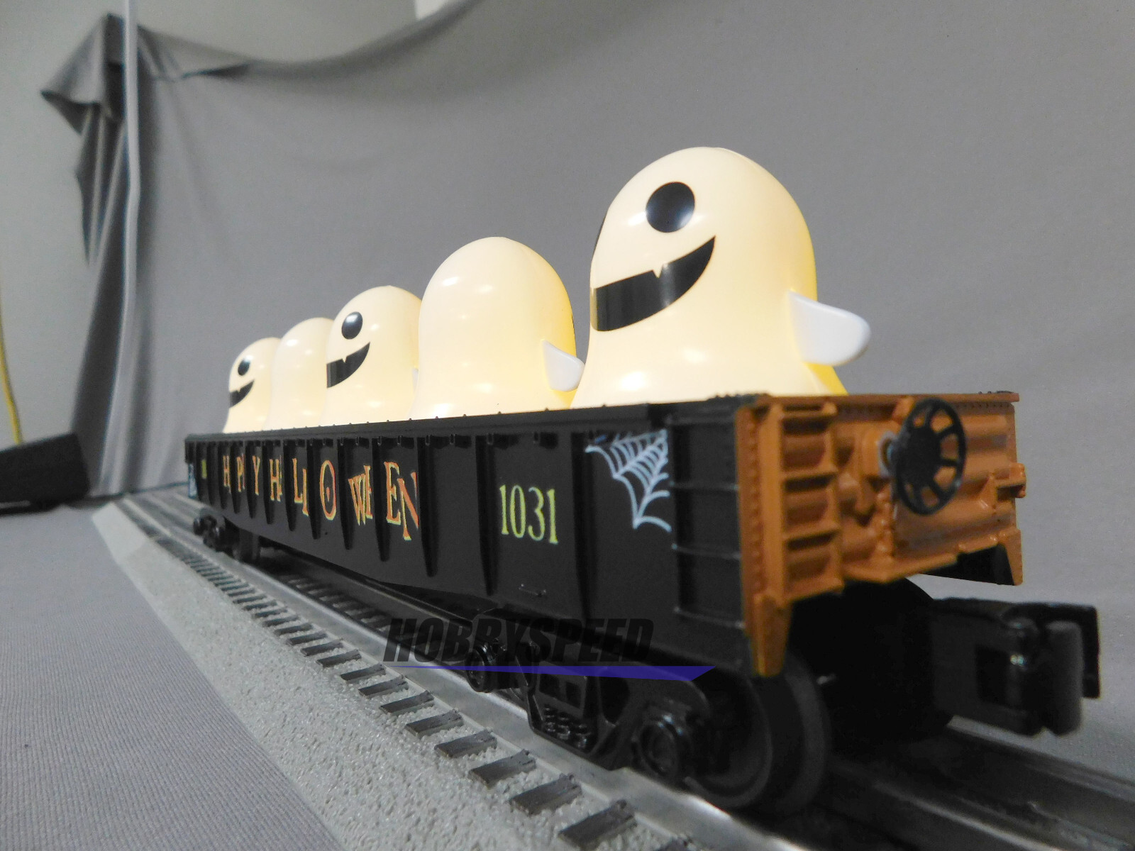 MTH RAILKING HALLOWEEN GONDOLA CAR WITH FLICKERING LIGHTED GHOSTS 30-72226 NEW
