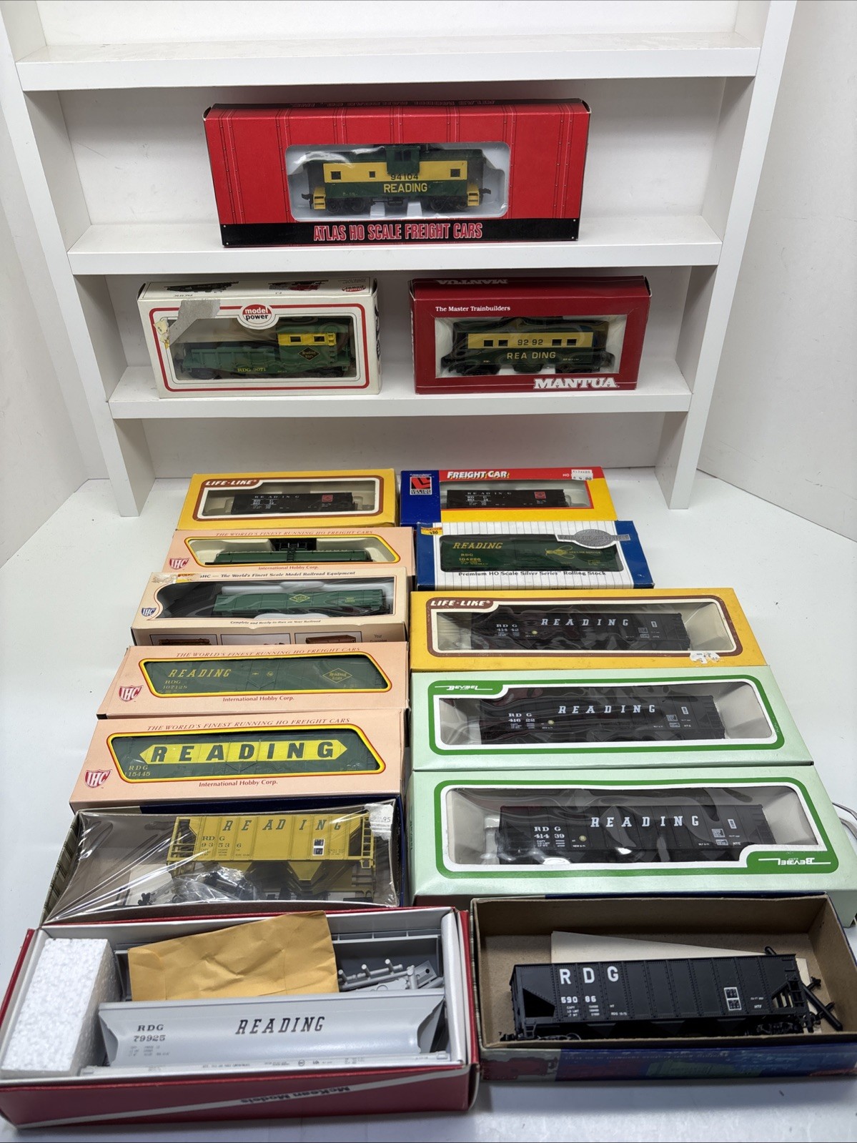 Ho Scale Reading Lines Freight Car Lot. Atlas, BevBel, Life Like, IHC, And More!