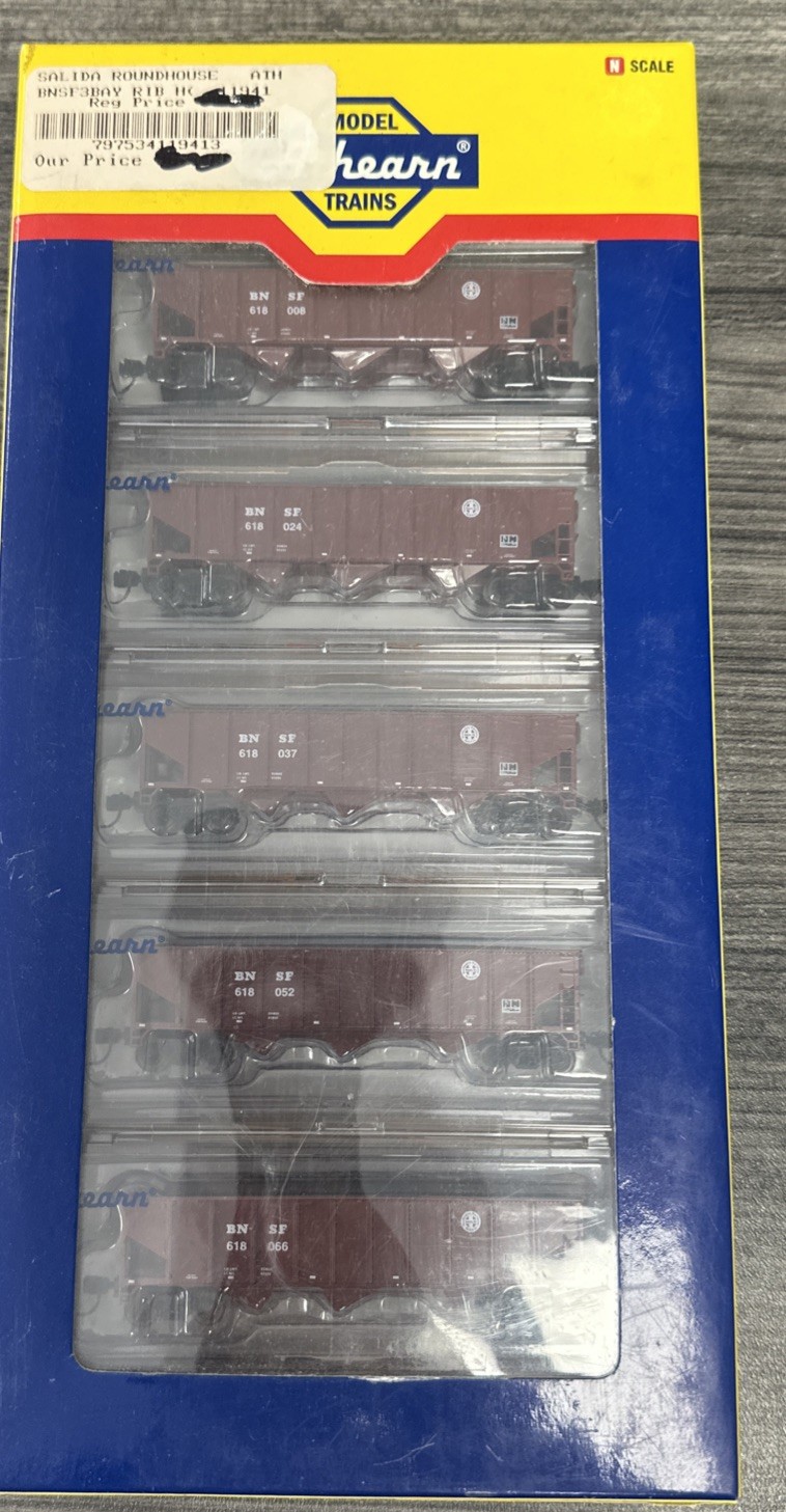 Athearn N Scale Set of 5 40’ 3 Bay Ribbed Hoppers BNSF NIB