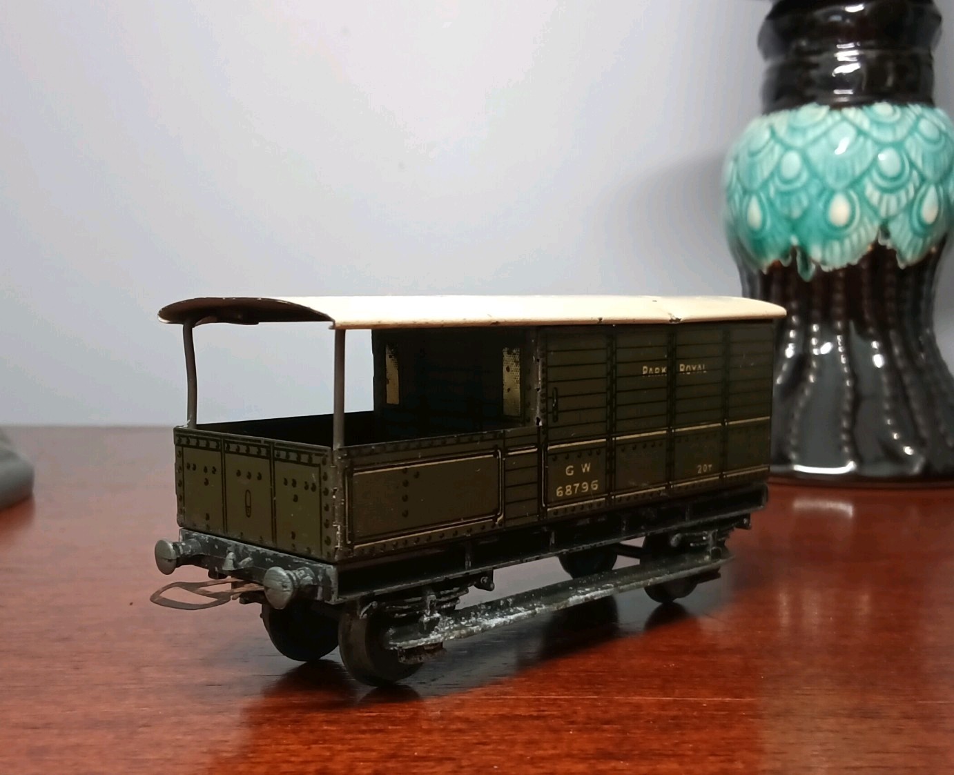 Rare Pre War Hornby Dublo 2/3 Rail Park Royal Goods/Brake Wagon.