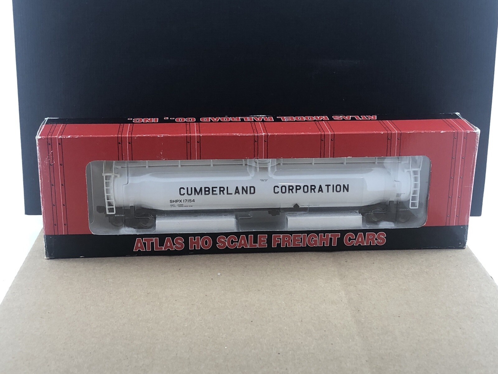 Atlas 33000 Gal Tank Car, Cumberland Corp #17154 COMB SHIP $1.99 PER MULT