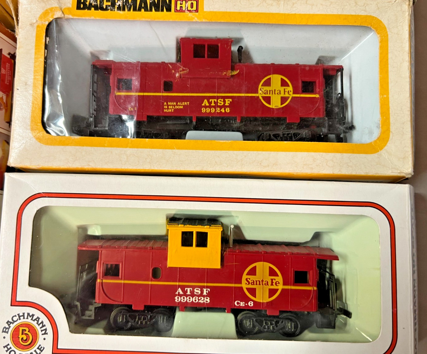 HO Freight cars -various types/road names – cabooses, box cars, gondola, tank ca