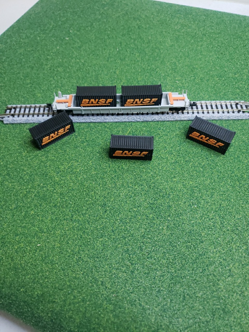1/160 N Scale 5 Pack 20ft Shipping BNSF Containers Orange + Black FREE SHIPPING