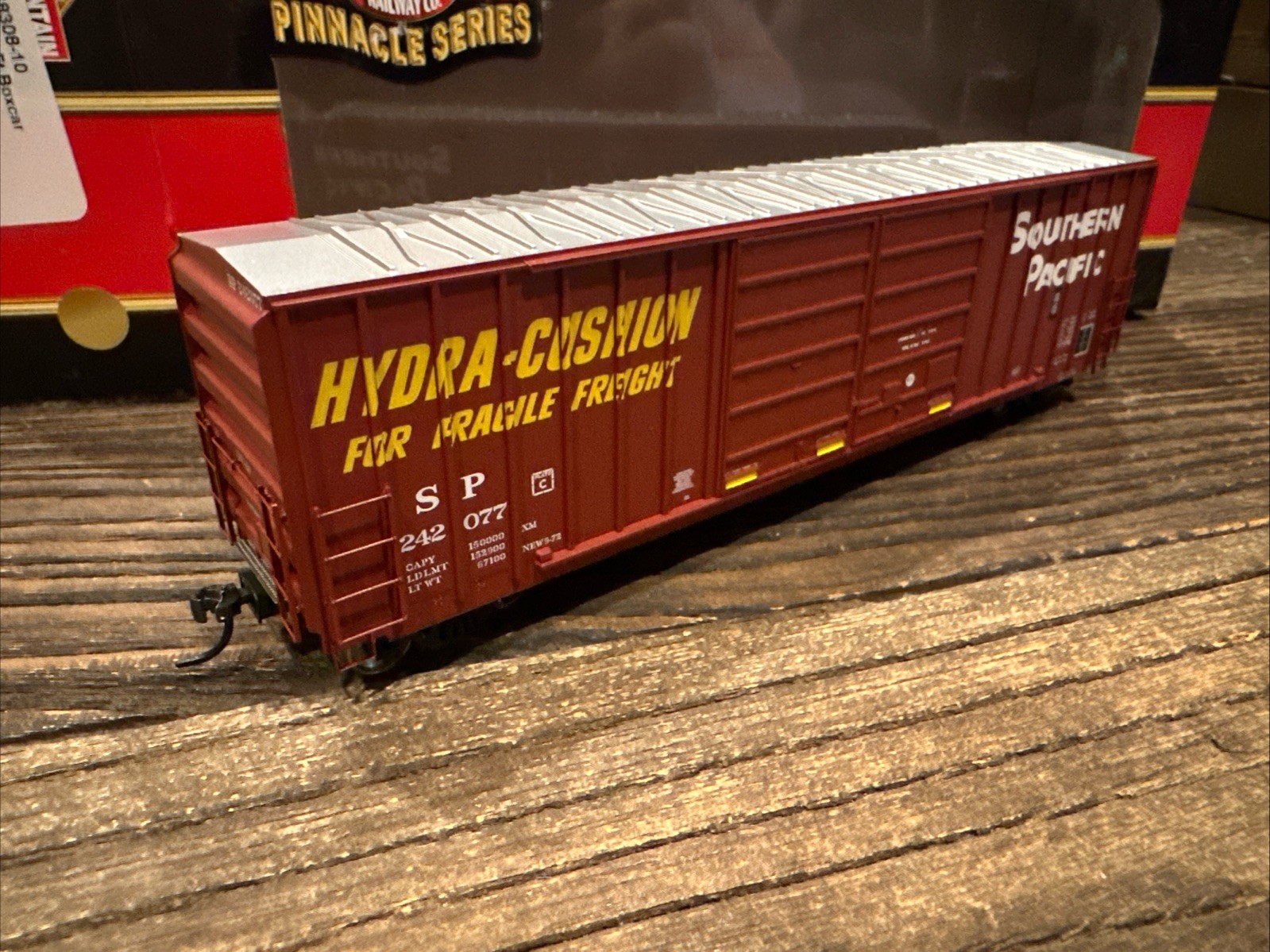 InterMountain HO RTR #48308-10 FMC 5283 Boxcar Southern Pacific NIB