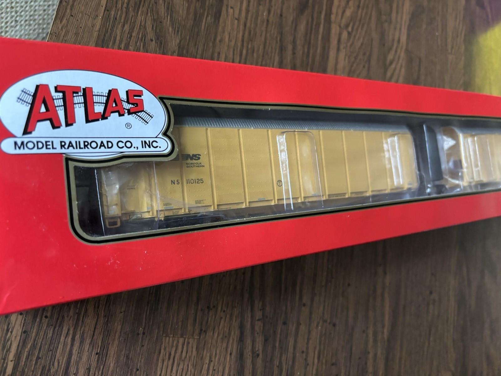 Atlas #20 005 823 Articulated Auto Carrier, Norfolk Southern – HO