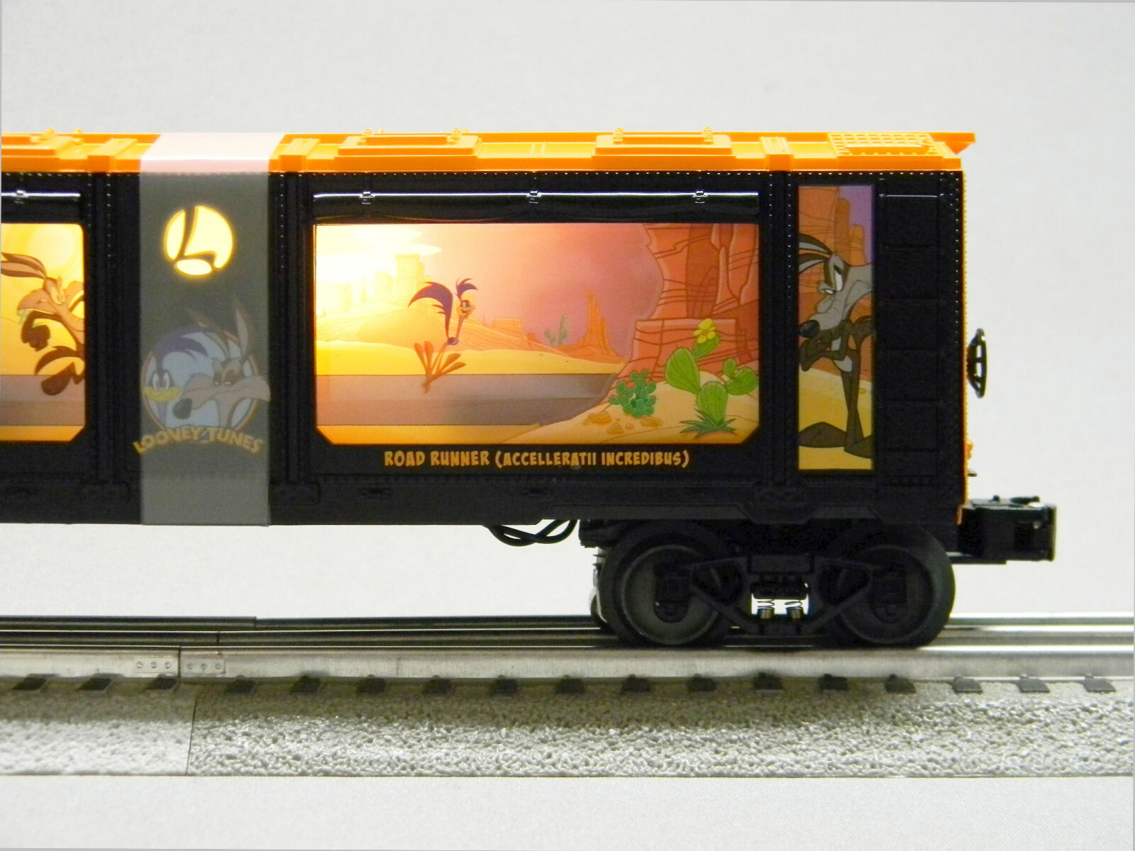 LIONEL LOONEY TUNES ROAD RUNNER AQUARIUM CAR O GAUGE railroad train 2128230 NEW