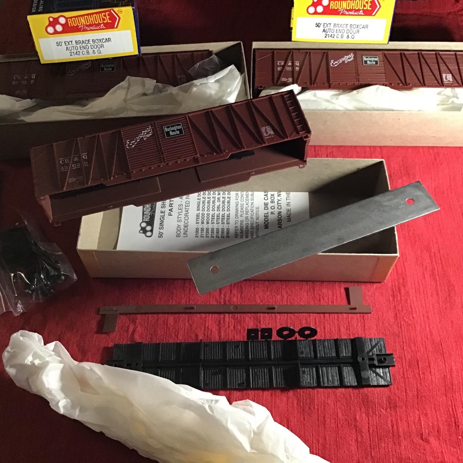 ROUNDHOUSE HO-SCALE 50’ C.B.&Q. BOXCAR KITS *3 KITS* #2142 BRAND NEW!!!