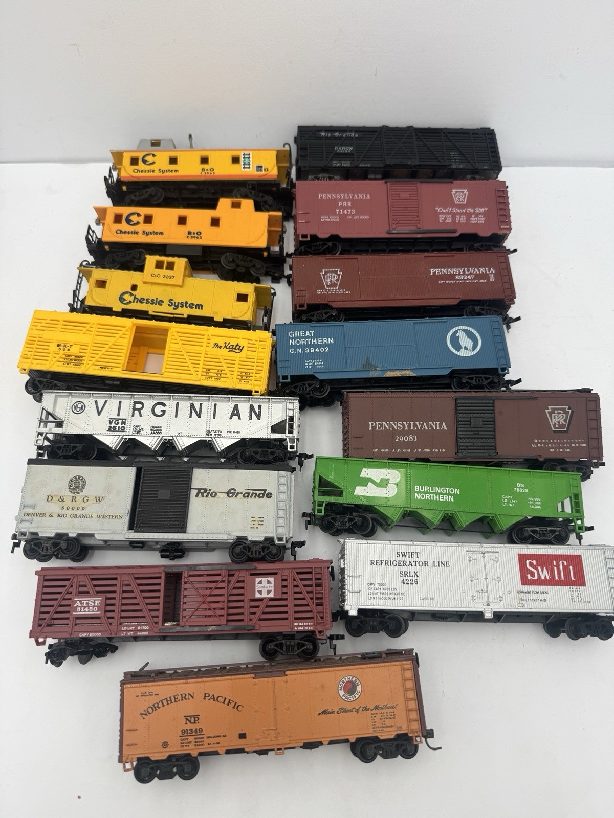 LOT OF 15 Mixed HO Scale Boxcar Storage Cars Athearn Tyco LifeLike AHM