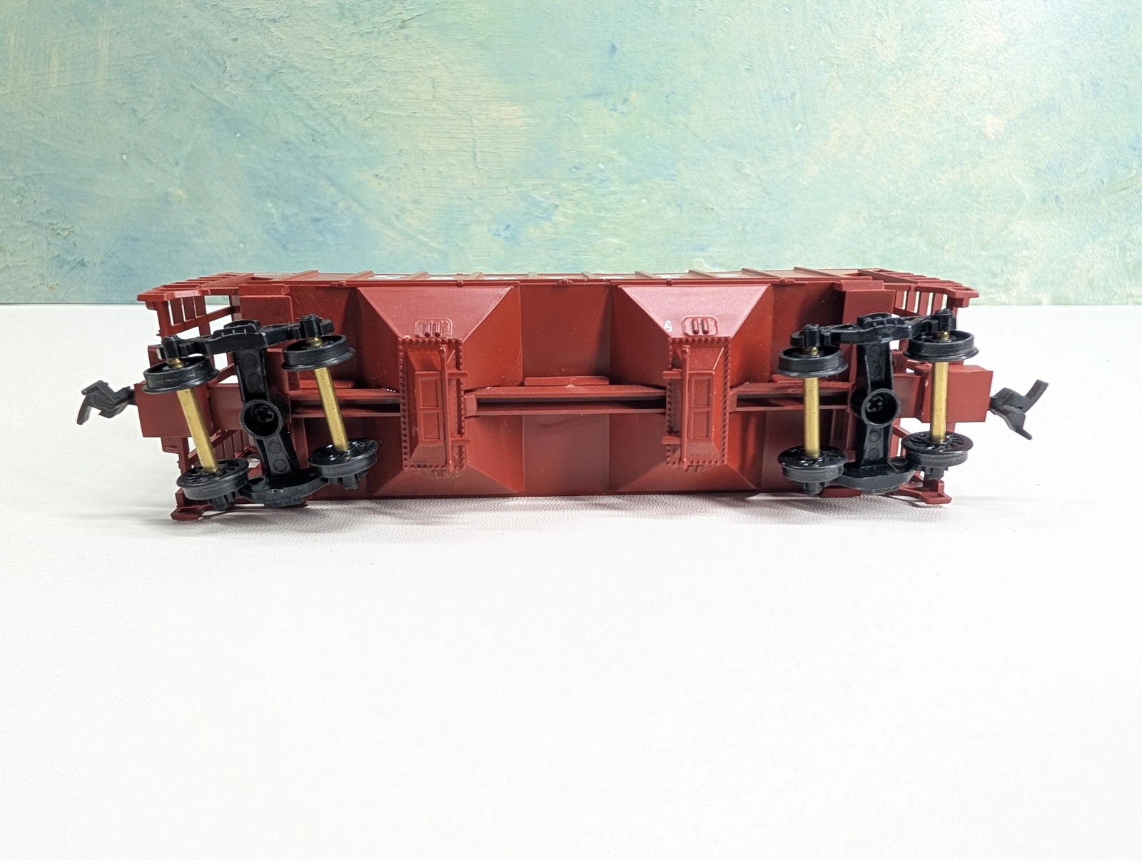 HO Scale Covered Hopper Santa Fe ATSF #350028 READ