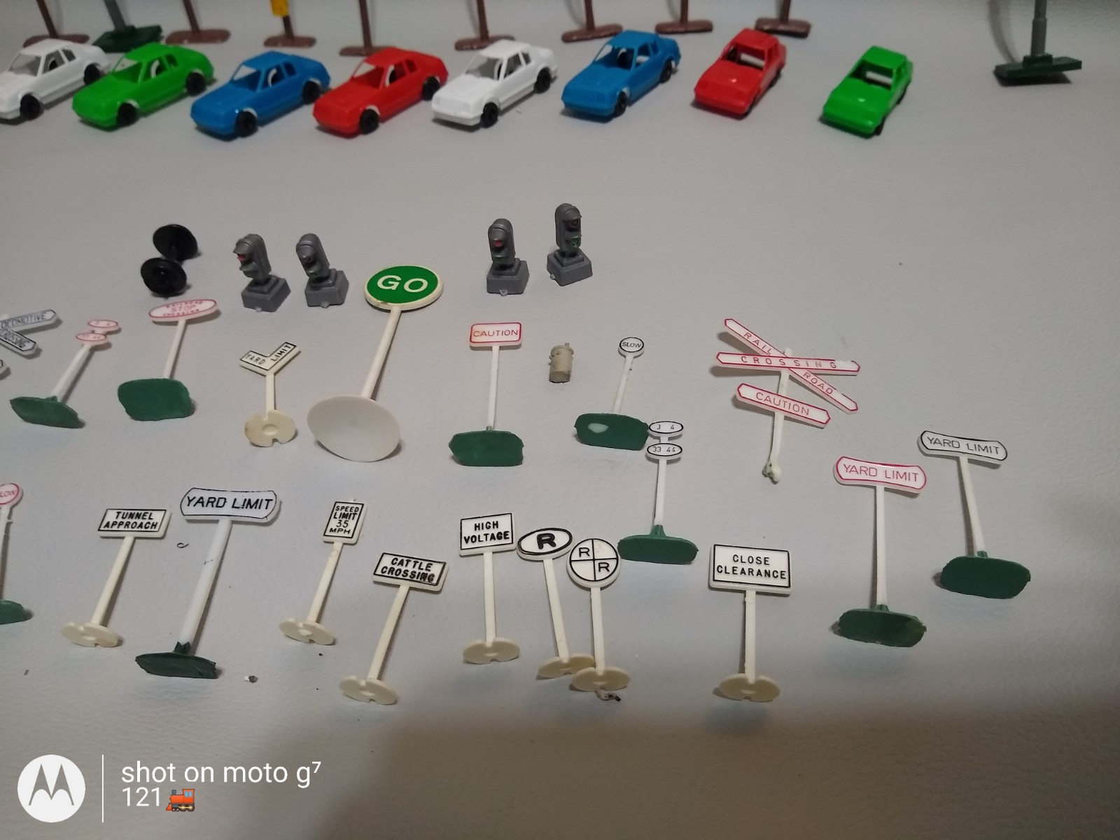 Vintage TYCO Railroad Accessories + Cars Lot of 40 Pieces Hong Kong