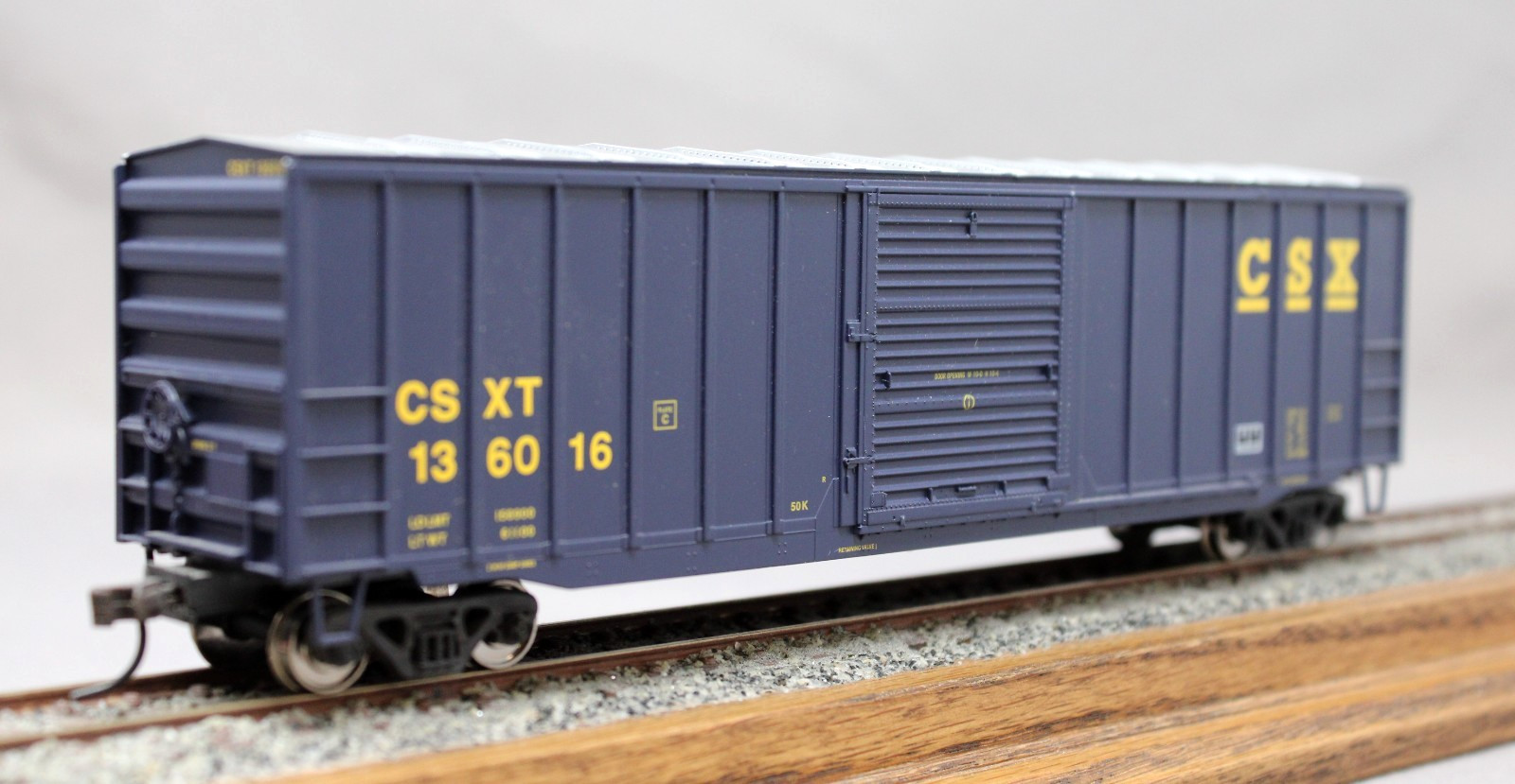 ATLAS Trainman #922 CSX Transportation ACF 50’6″ Box Car #136016, C8